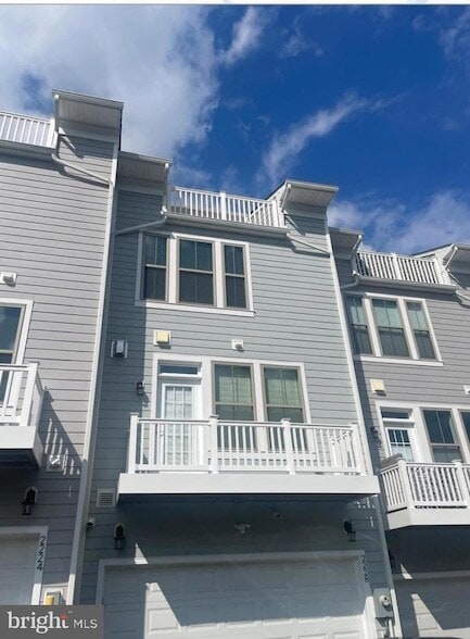 Photo - 2228 S Glebe Rd