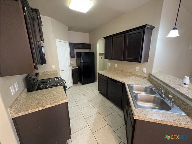 Photo - 1300 Vanguard Ln