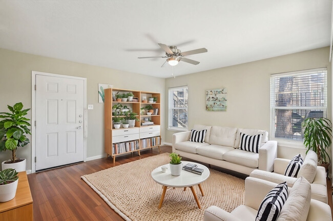 Photo - The Life at Grand Oaks