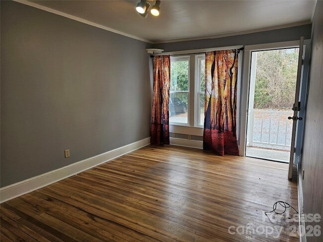 Photo - 1130 Camden Ave Unit B
