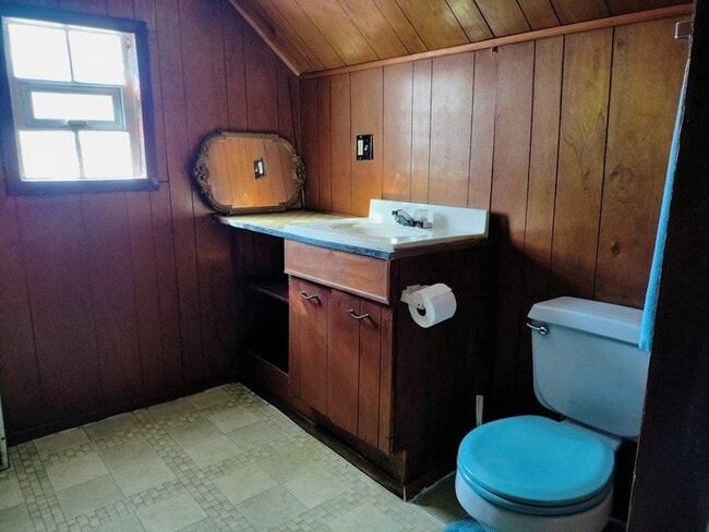 Photo - 3464 Pennsylvania St