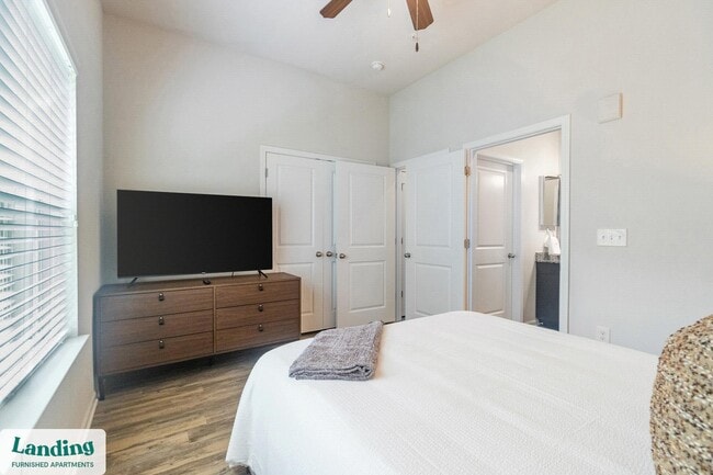 Photo - 655 W Mallard Creek Church Rd Unit 02-005