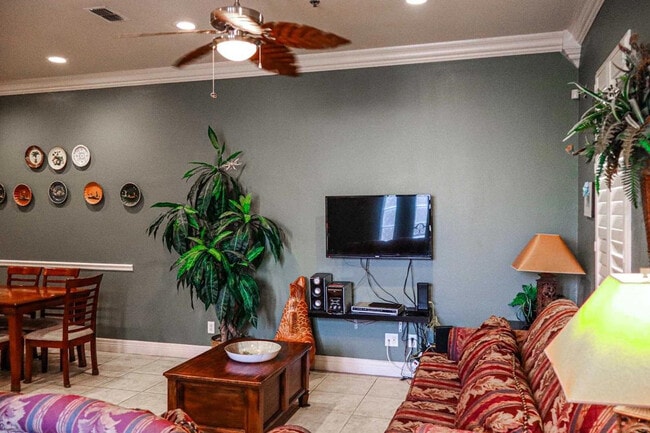 Building Photo - 117 E Lantana St Unit ID1255577P