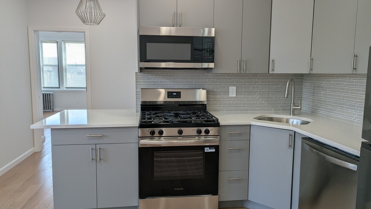 Floor Plan - 406