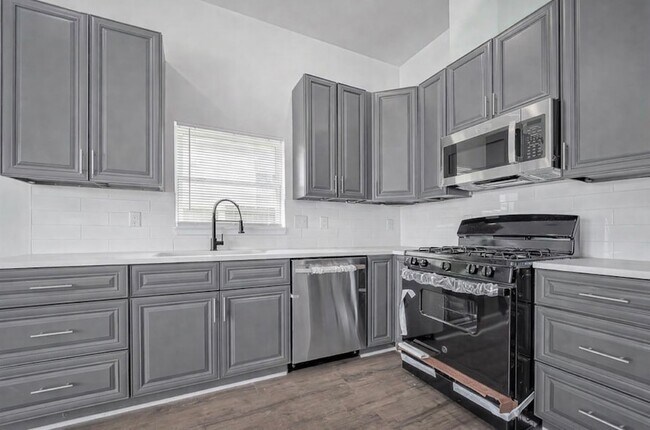 Photo - 7993 Attwater St Unit A