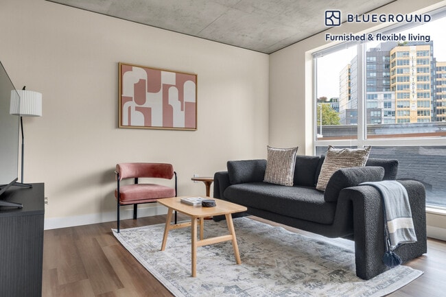 Building Photo - 101 Taylor Ave N Unit FL3-ID894