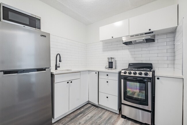 Photo - Satoshi Hideout- Simple living in Downtown St Pete
