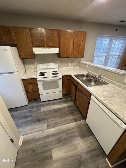 Photo - 2915 Faversham Pl