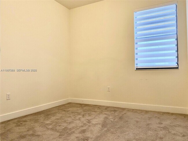 Photo - 10401 NW 82nd St Unit 6