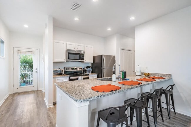 Photo - 2604 N Highland Ave Unit ID1023363P