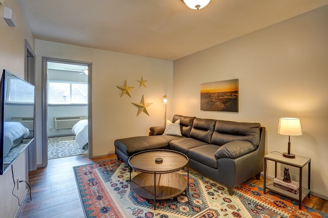 Building Photo - 407 S 94th Pl Unit ID1377409P