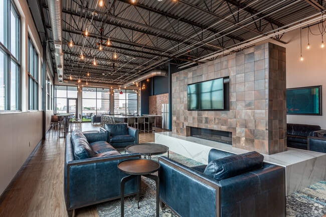 The Hangout - The Bank