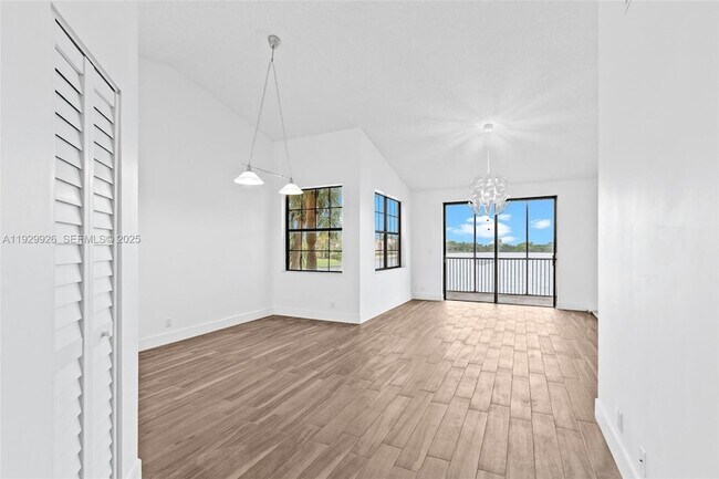 Photo - 15569 Miami Lakeway N Unit 20516