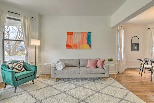 Photo - 1129 Augusta St Unit ID1306409P