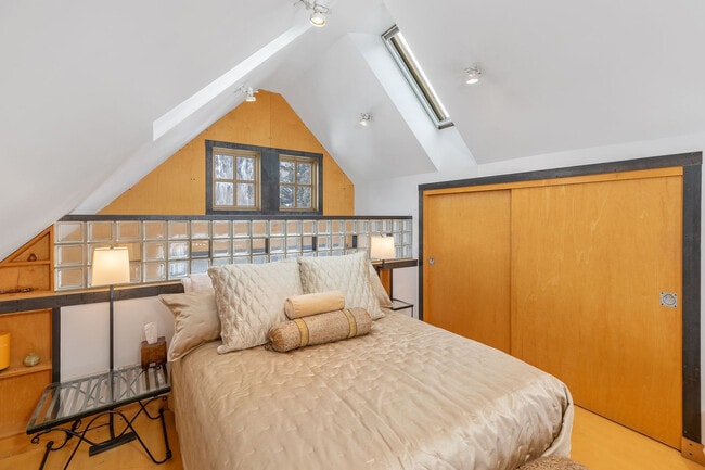 Photo - 216 E Galena Ave Unit SI ID1324990P