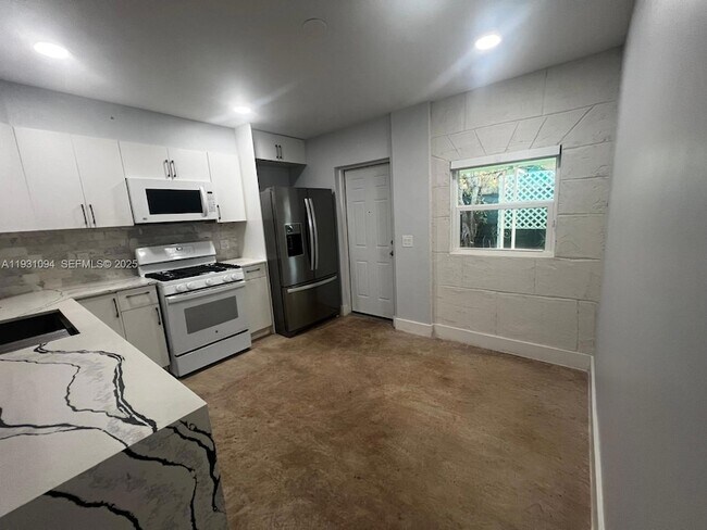 Photo - 8500 NW 179th St