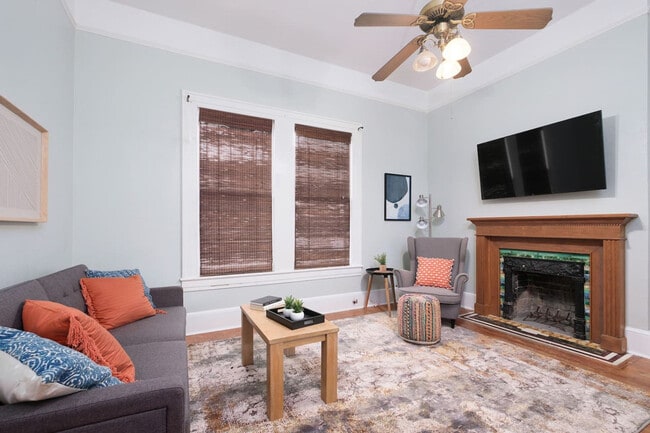 Photo - 240 SW 3rd St Unit ID1359104P