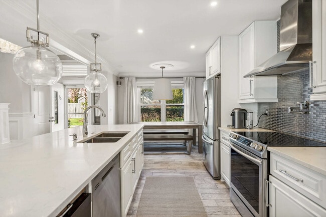 Photo - 50 Hubbard Ln Unit ID1023418P