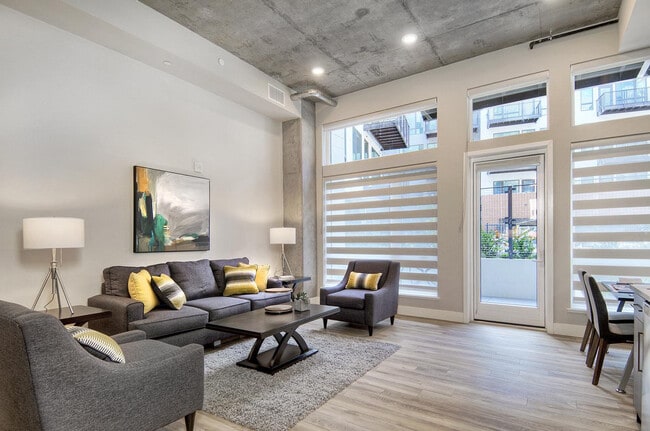 Building Photo - 400 San Antonio Rd Unit ID1280729P