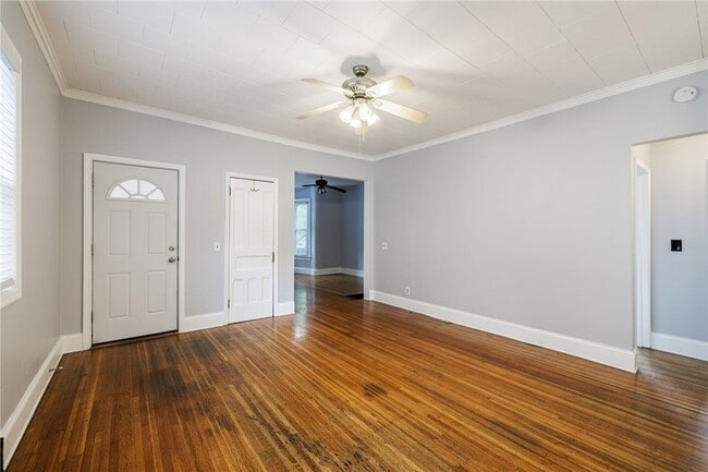 Photo - 222 Gregory St