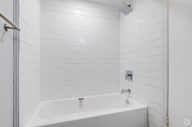 2BR, 1.5BA - 1,116SF - Spring Crossing