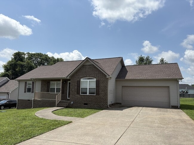 Photo - 1009 Halverson Dr