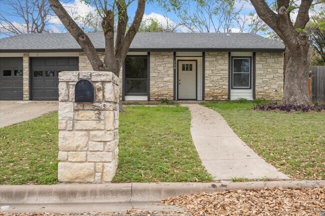 Photo - 502 Pin Tail Ln