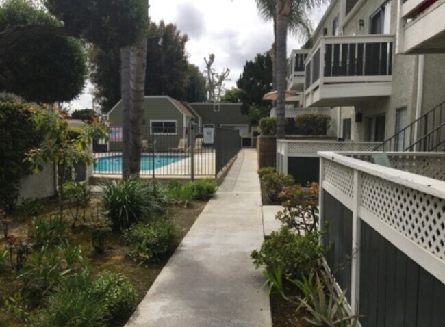 Photo - Villa Woods Apartments