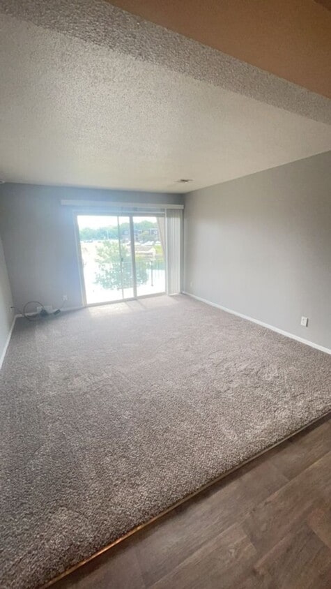 Floor Plan - 2/1.50 - [900 sf] ( R )