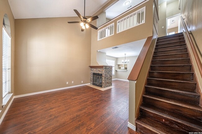 Building Photo - 821 Meadow Stone