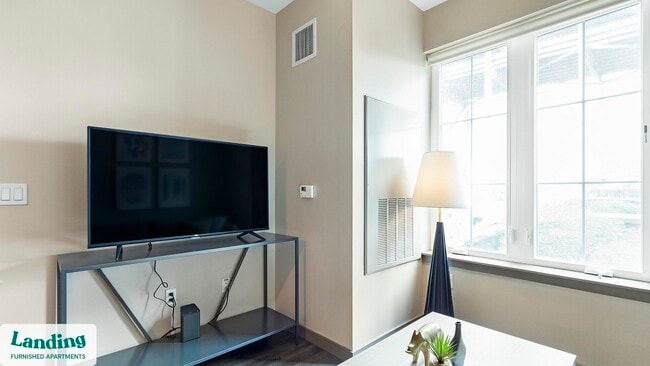 Photo - 1850 NW Front Ave Unit 622.1404156