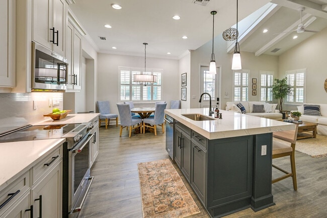 Photo - 7197 Saona CT Unit SI ID1545994P
