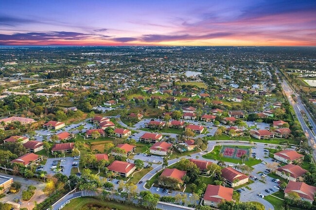 Photo - 6532 Chasewood Dr Unit F