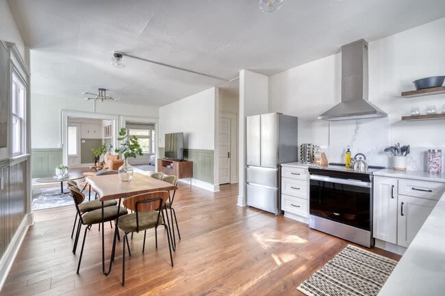 Photo - 1036 SE 12th Ave Unit ID1309866P