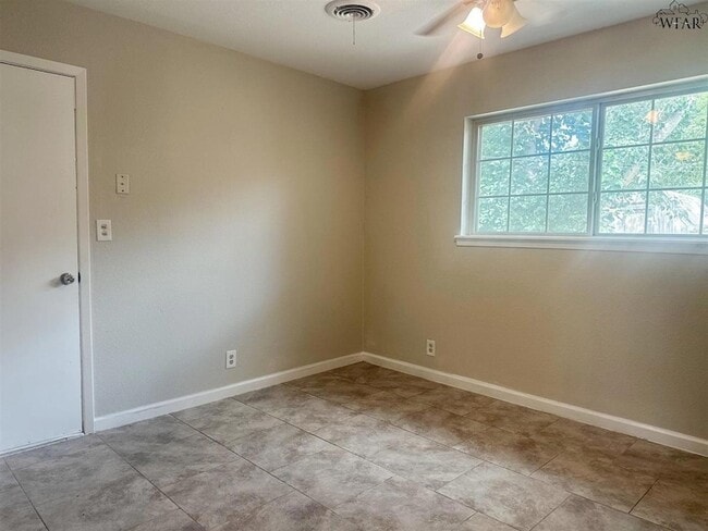 Photo - 5119 Parklane Dr