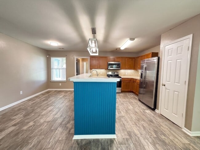 Photo - 8102 Sanders Glen Ln