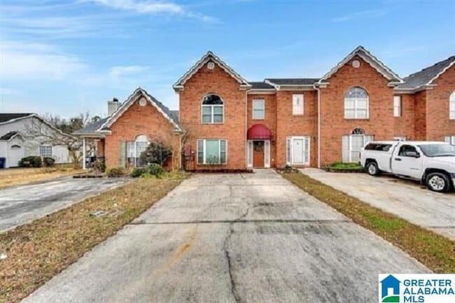 Building Photo - 2011 Ashley Brook Way