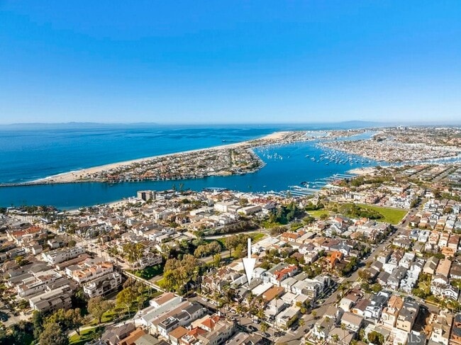 Photo - 411 Goldenrod Ave