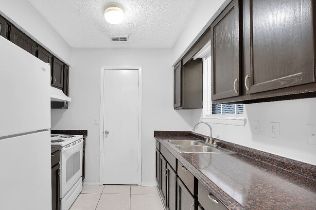 Building Photo - Palazzo Townhomes