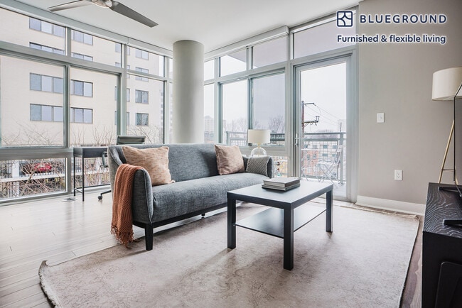 Building Photo - 4800 Auburn Ave Unit SI FL3-ID915