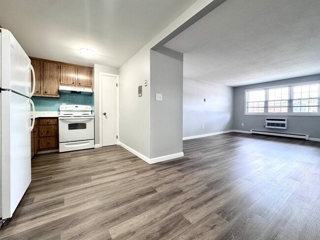 Photo - 4 Old Colony Ln Unit 11