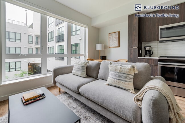 Building Photo - 238 13th St Unit FL6-ID1883