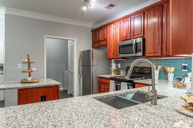 THE DELMAR - KITCHEN - Oaks at Sugarloaf