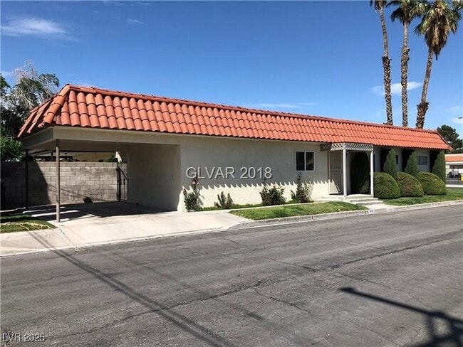 Building Photo - 1850 Center St