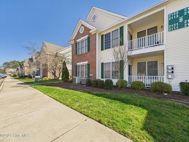 Photo - 2111 Kudrow Ln Unit 2111