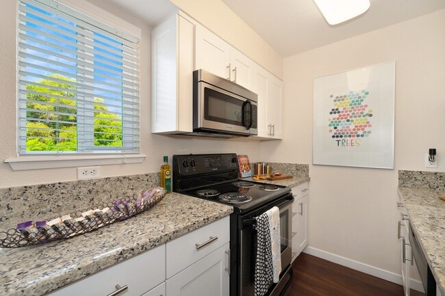 Photo - Hidden Oaks Apartments