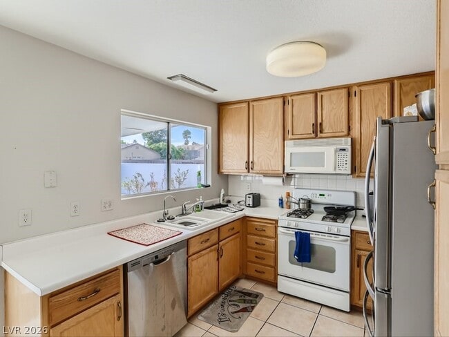 Photo - 8624 Manalang Rd