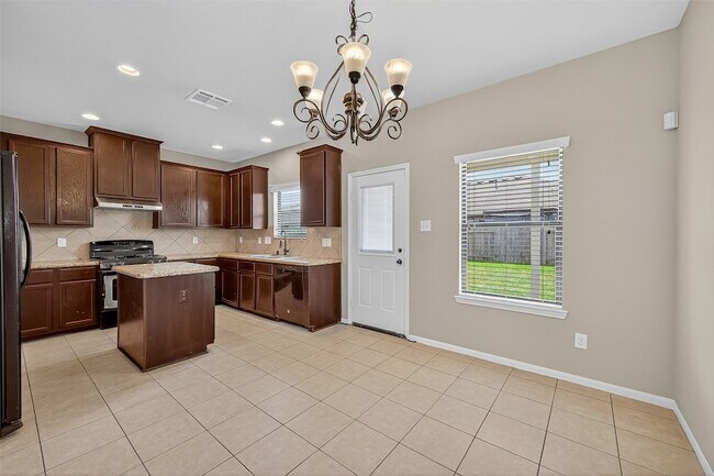 Photo - 2419 Grey Reef Dr