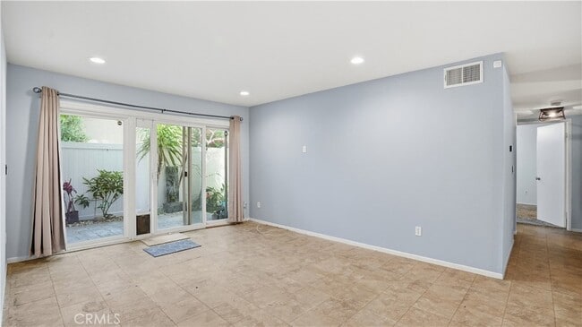 Photo - 1101 W MacArthur Blvd