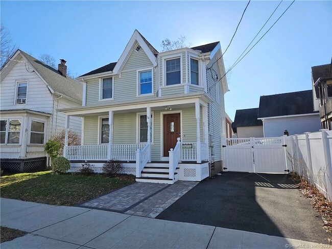 Photo - 34 Woodland St